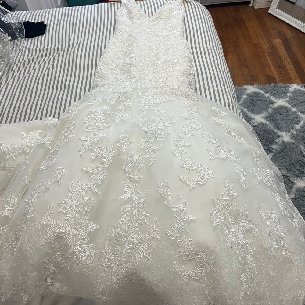 Allure Bridal - Picture 3 of 11